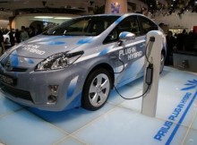Hybrid Toyota Prius Plug-in 2012 | Green Technology